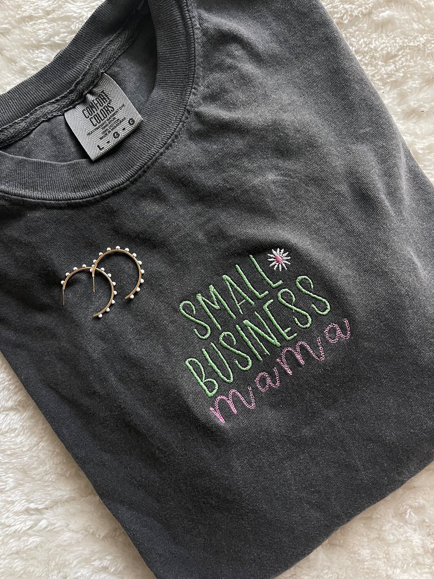 Small Business Mama Embroidered T-Shirt Comfy Trendy Women Mama Shirt Gifts for Her image 1