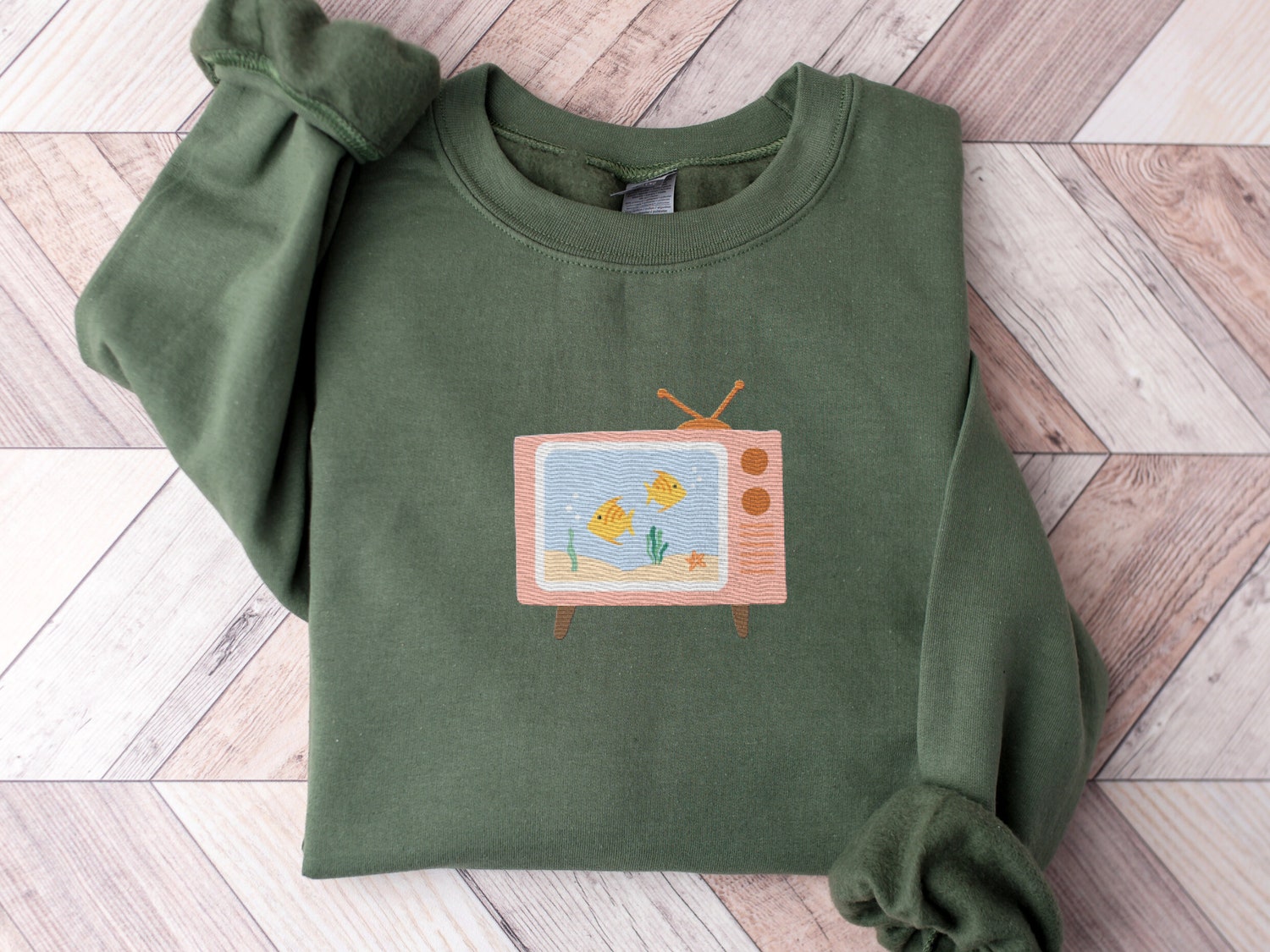 Embroidered Aquarium TV Sweatshirt Ocean Sealife Shirt Goldfish Fish Shirt image 2