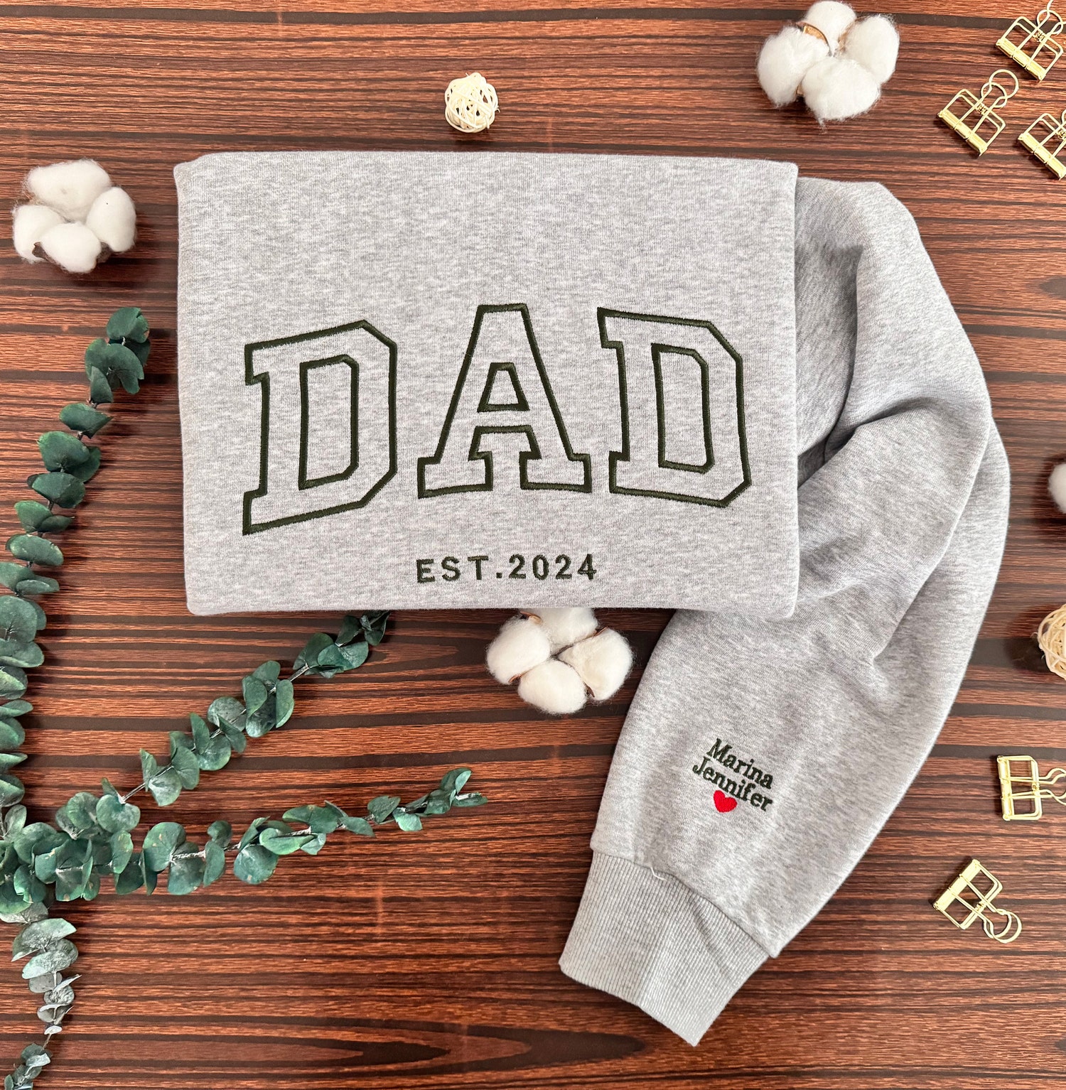 Custom Embroidered New Parents Sweatshirt with Name and Heart New Mom Dad EST Year Sweater image 3