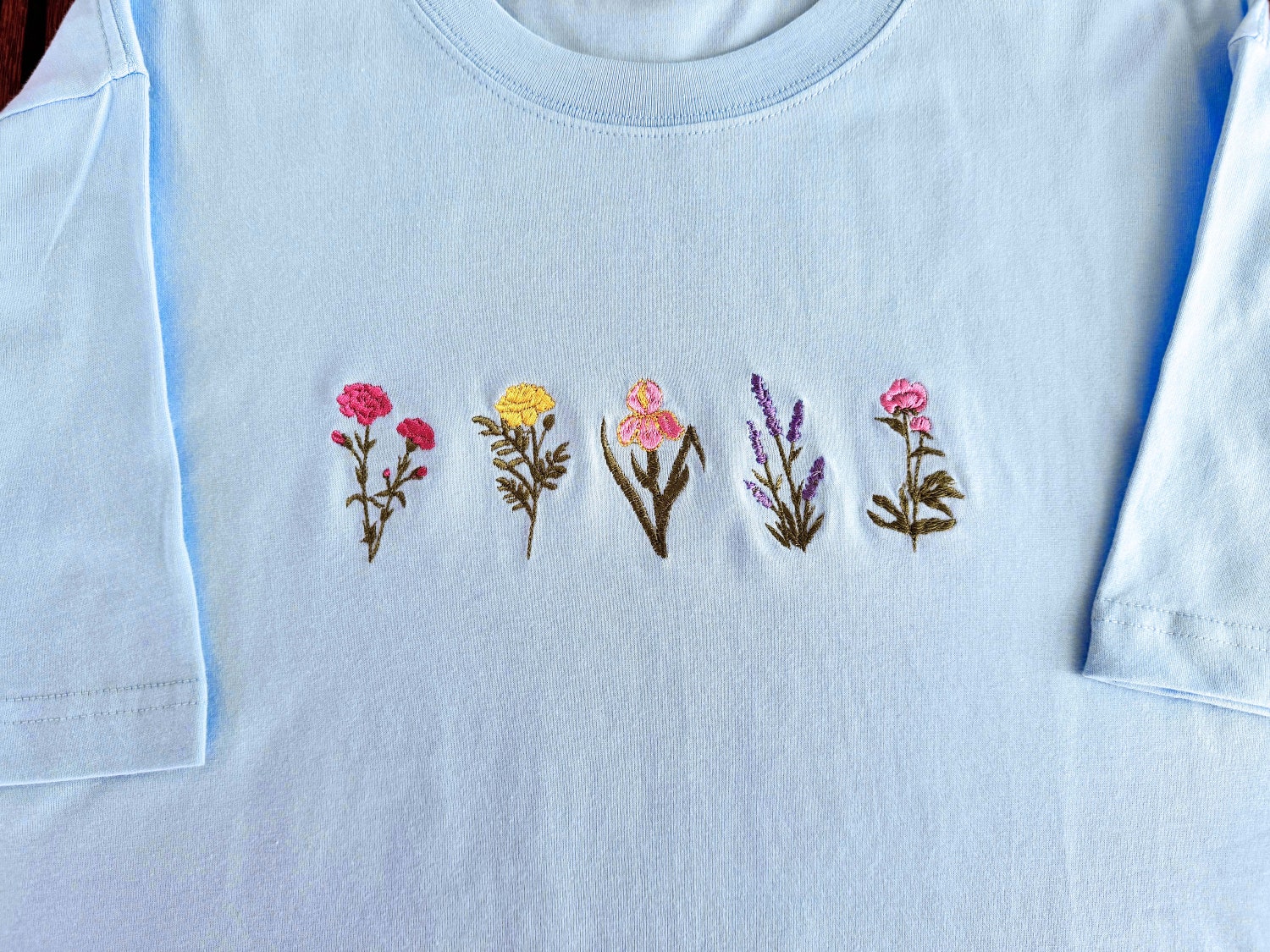 Wildflower Embroidered Unisex T-Shirt Pinky Flower Sweatshirt Lavender Embroidered Crew Neck image 1