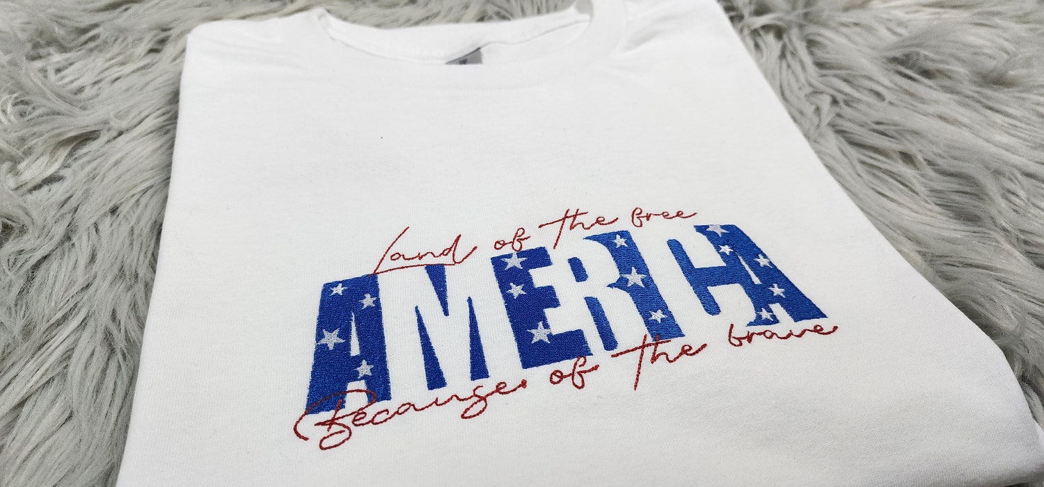 USA Embroidered Crewneck Sweatshirt Land of the Free America Hoodie Patriotic T-Shirt image 1