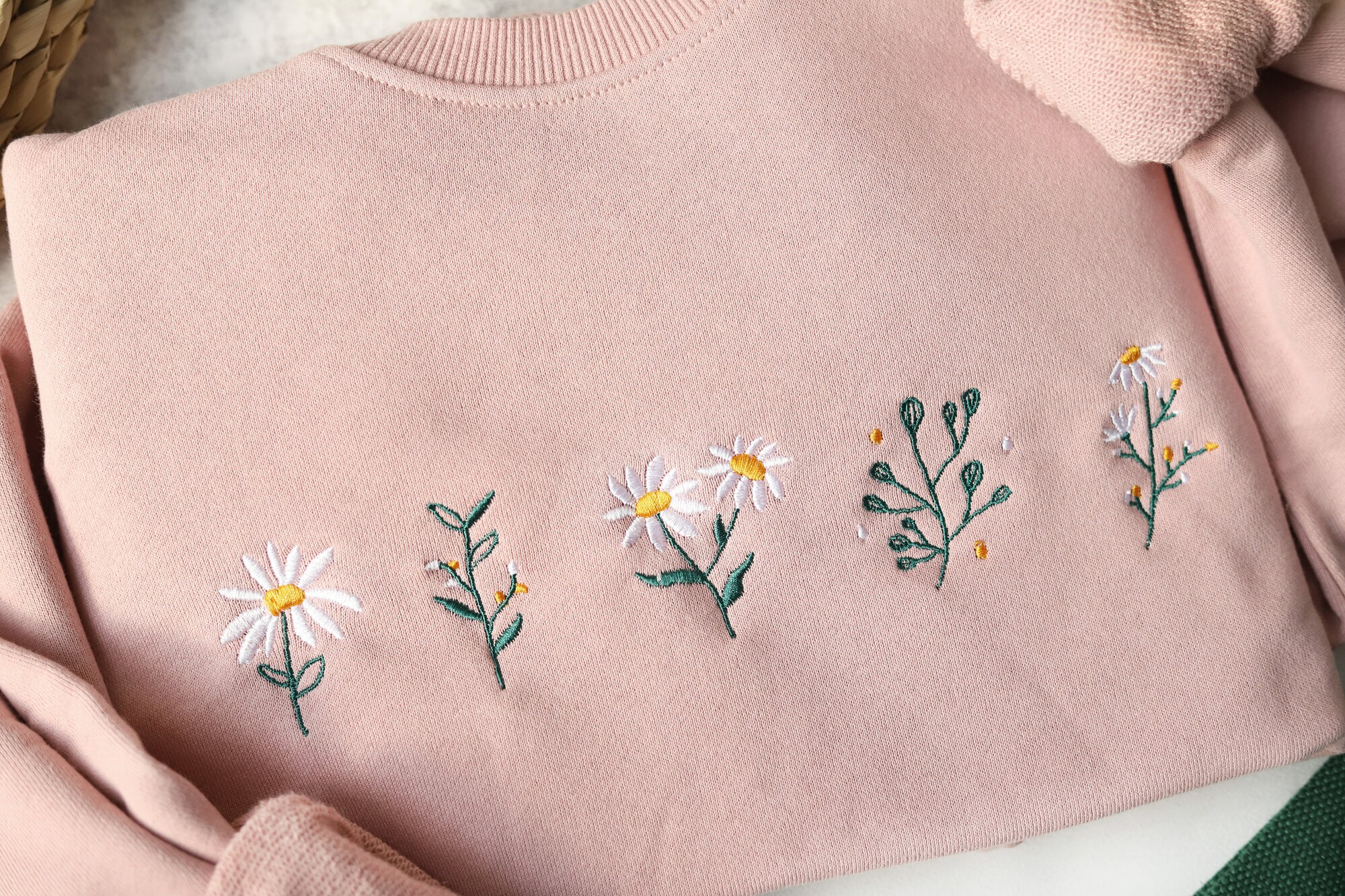 Pink Daisy Embroidered Crewneck Sweatshirt - Lovely Floral Sweatshirt Gifts for Her Gift for MAMA image 1