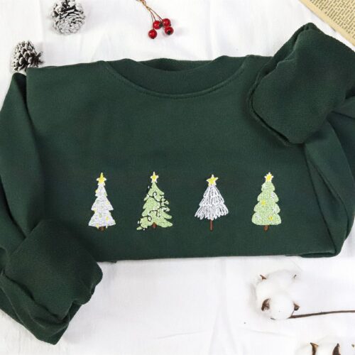 Christmas Tree Embroidered Sweatshirt - Green Vintage Crewneck Christmas Gifts image 0