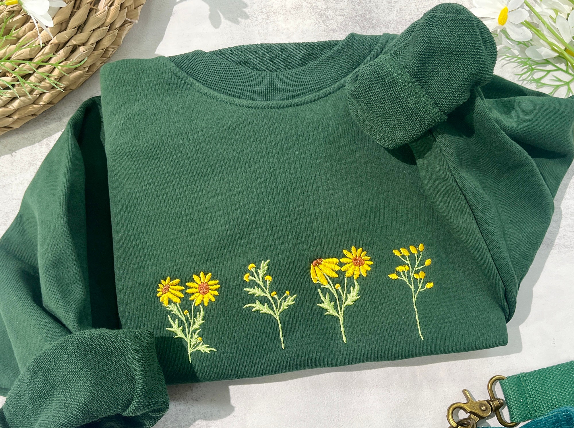 Round Neck Sunflower Embroidered Sweatshirt - Vintage Women's Trend Anniversary Gift Gift for MAMA image 1