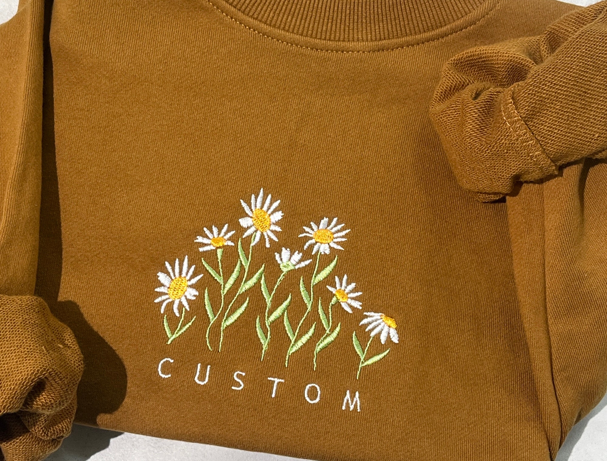 Custom Daisy Embroidered Sweatshirt - Trendy Crewneck Flower Sweatshirt Personalized Gift image 1