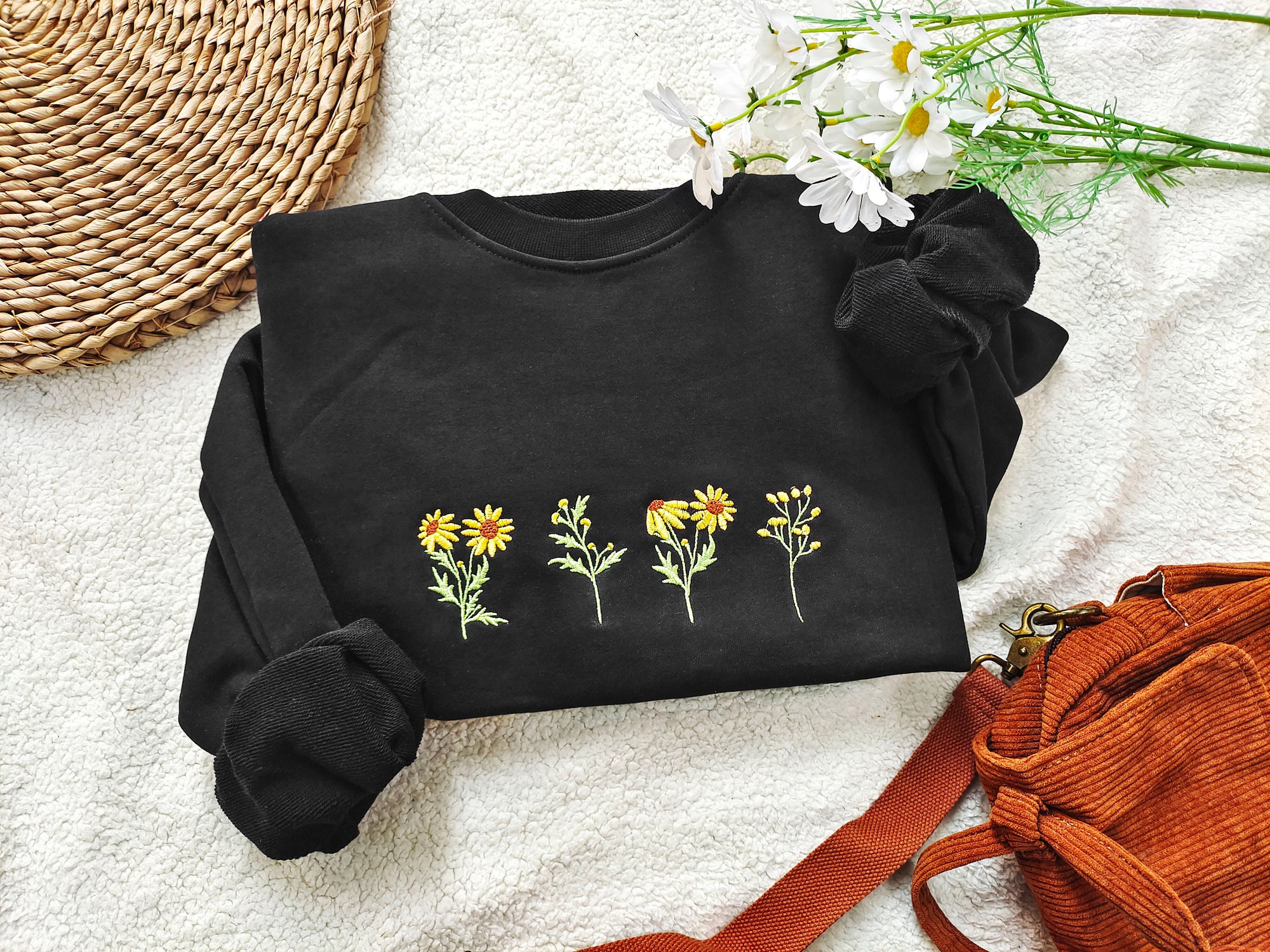 Round Neck Vintage Sunflower Embroidered Sweatshirt - Black Women's Trend Anniversary Gift image 1