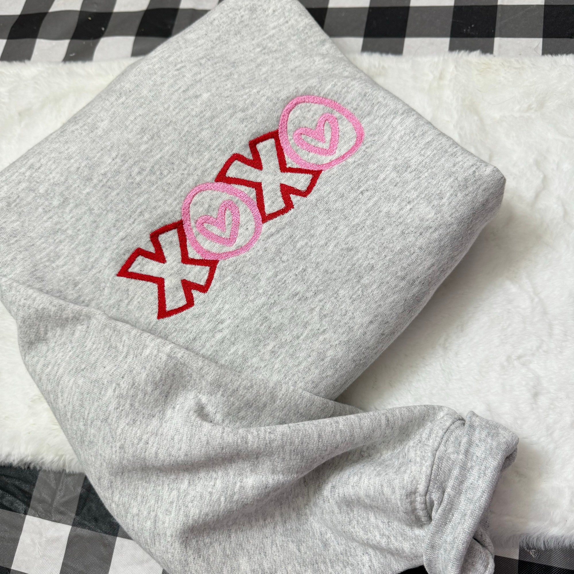 XOXO Valentines Embroidered Sweatshirt - Y2K Style Crewneck Unisex Funny Clothing Valentine's Day Love Gifts image 5