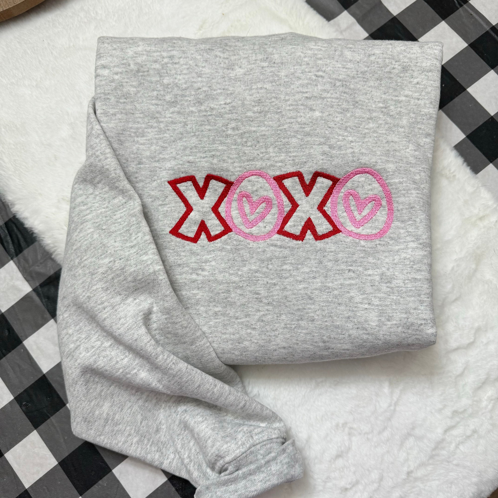 XOXO Valentines Embroidered Sweatshirt - Y2K Style Crewneck Unisex Funny Clothing Valentine's Day Love Gifts image 2