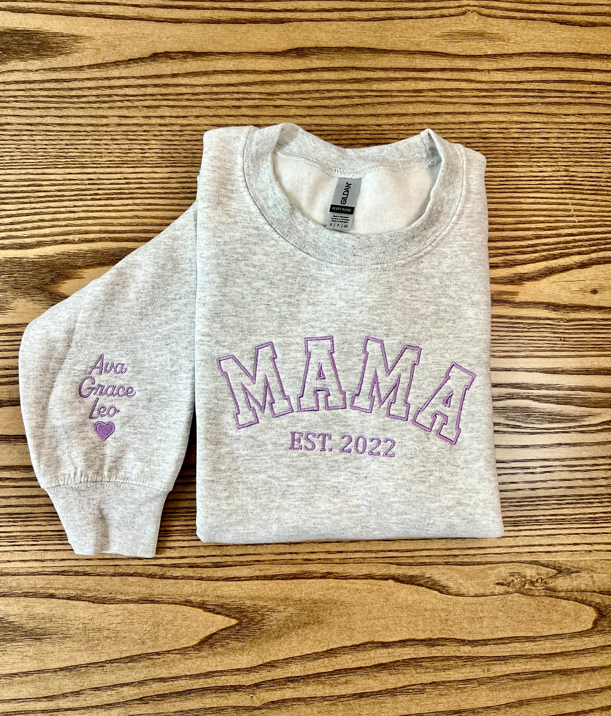 Custom Embroidered Mama Sweatshirt - Personalized Mom Sweatshirt with Names on Sleeve Gift for Mom Gift for Her Gift for Women Christmas image 3