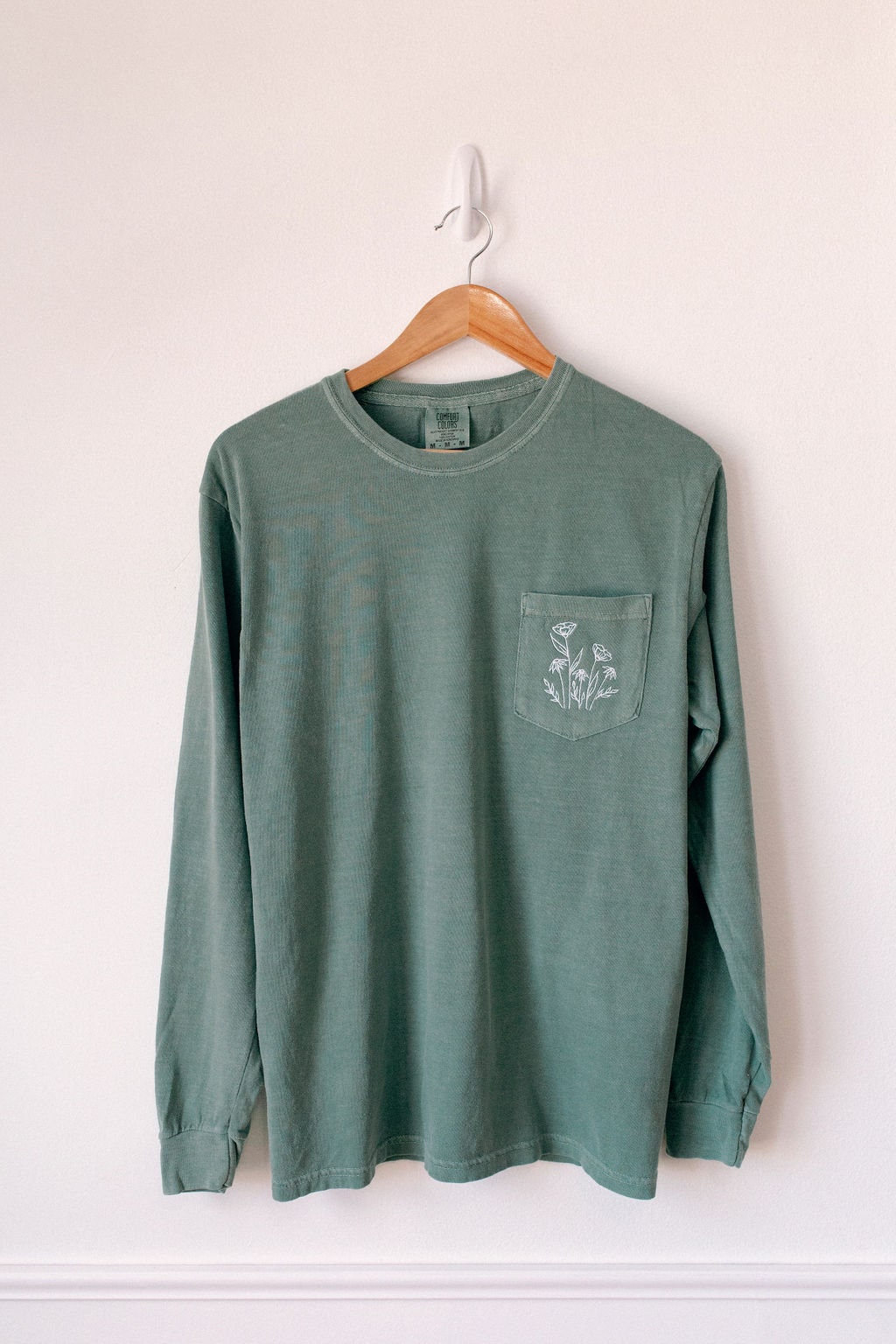 Wild Flowers Embroidered Long Sleeve Pocket Tee Summer Camping T-Shirt Green Floral Design image 2