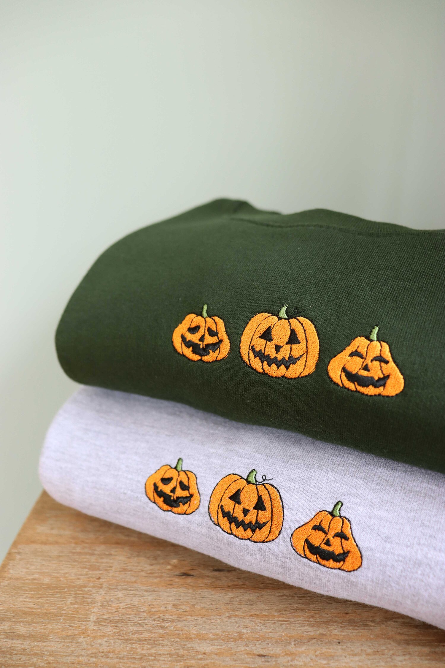 Pumpkin Face Embroidered Unisex Sweatshirt Halloween Autumn Fall Sweater Eco Jumper image 3