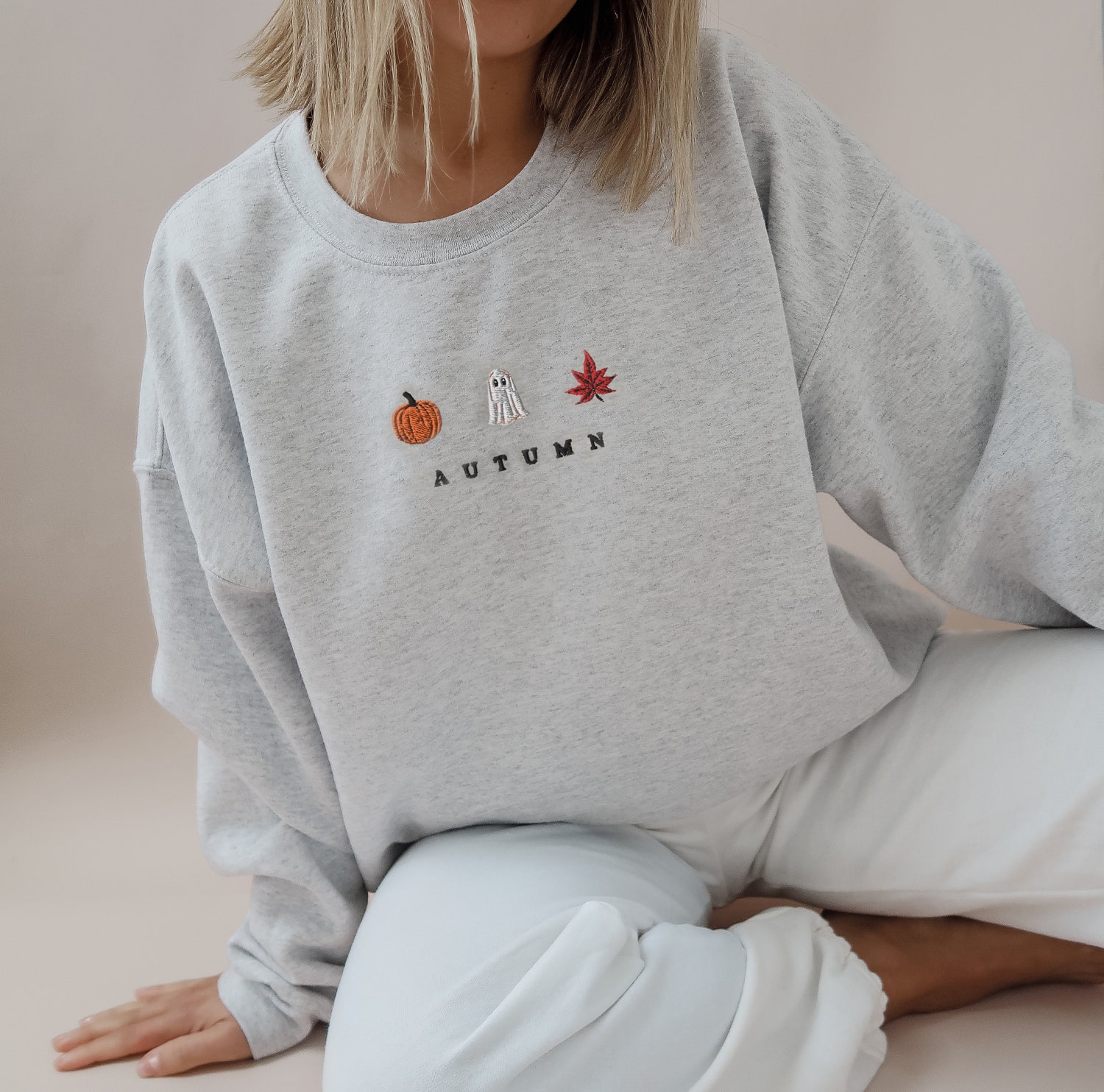 Vintage Grandma Chic Embroidered Fall Sweatshirt Oversized Autumn Knit Pullover Unique Grandma Style Sweater image 2