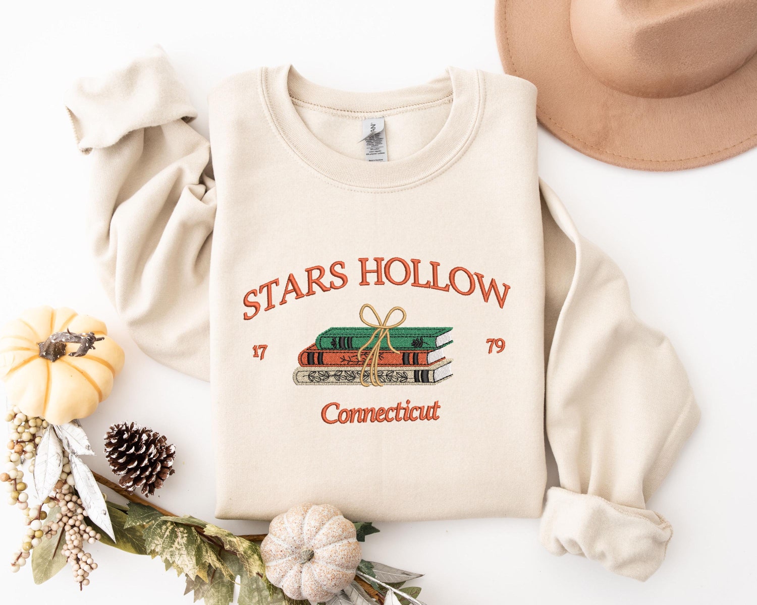 Stars Hollow Connecticut Embroidered Sweatshirt Cozy Connecticut Book Hoodie Crew Neck T-shirt image 1