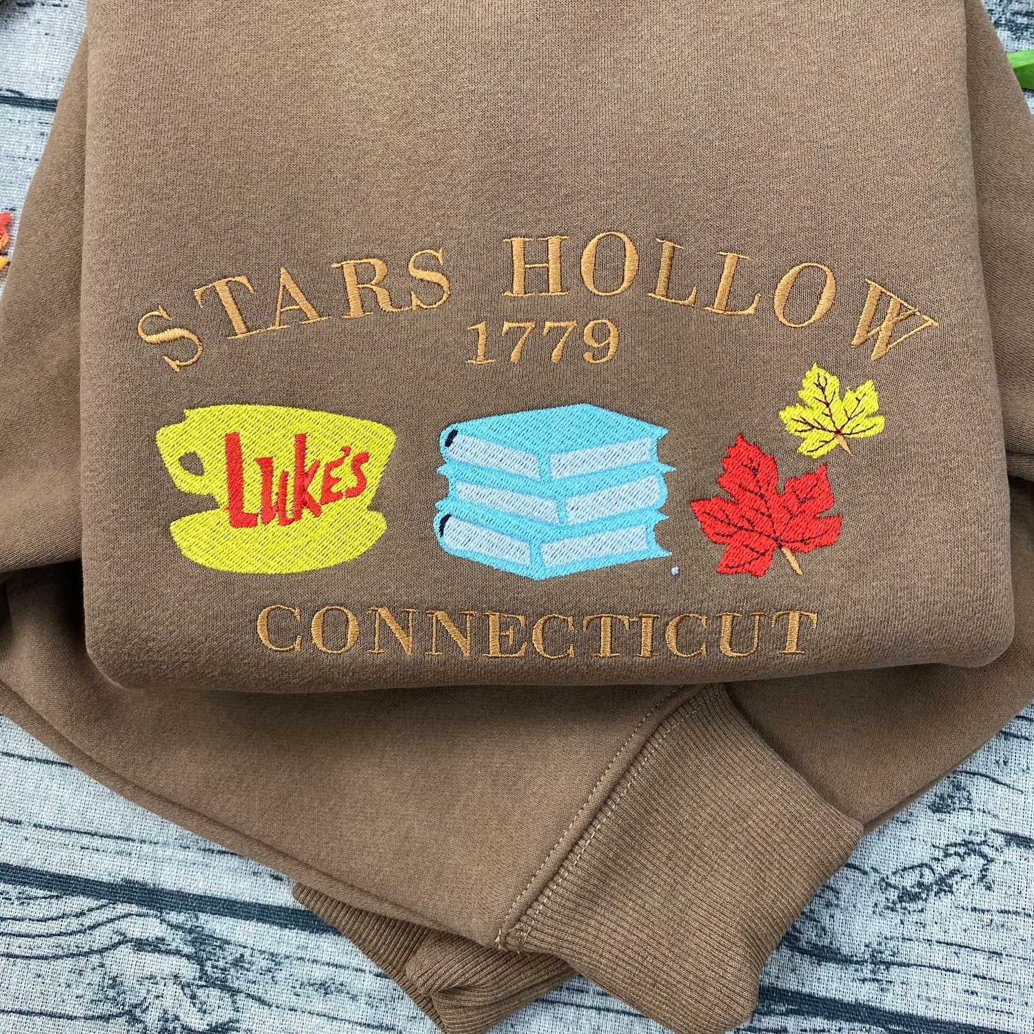 Stars Hollow Connecticut Vintage Embroidered Sweatshirt Retro Crewneck Gilmore Girls Inspired Apparel image 2