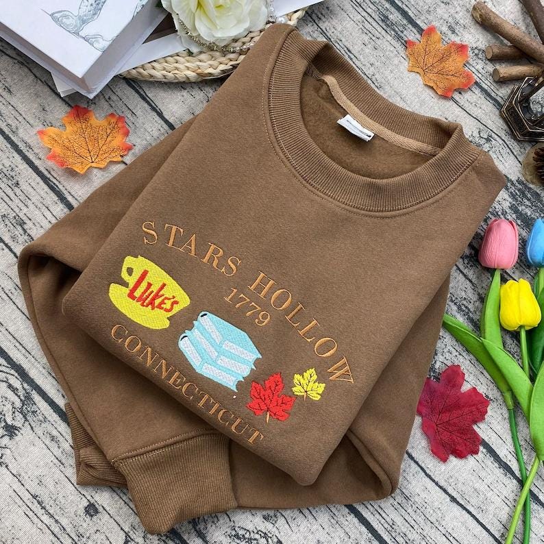 Stars Hollow Connecticut Embroidered Vintage Crewneck Sweatshirt Retro Gilmore Girls Themed Apparel image 3