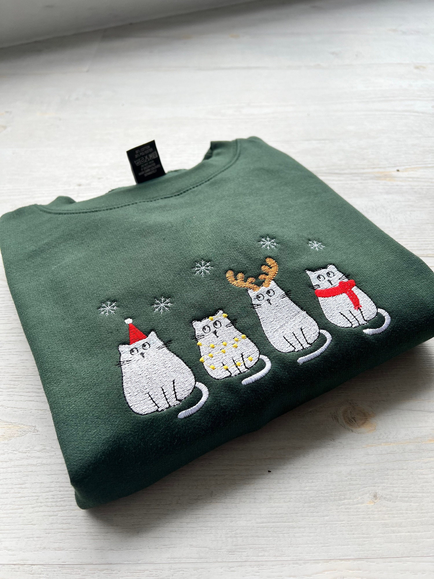 Christmas Cat Embroidery Sweatshirt Meowy Christmas Sweater Gift for Cat Lovers image 2